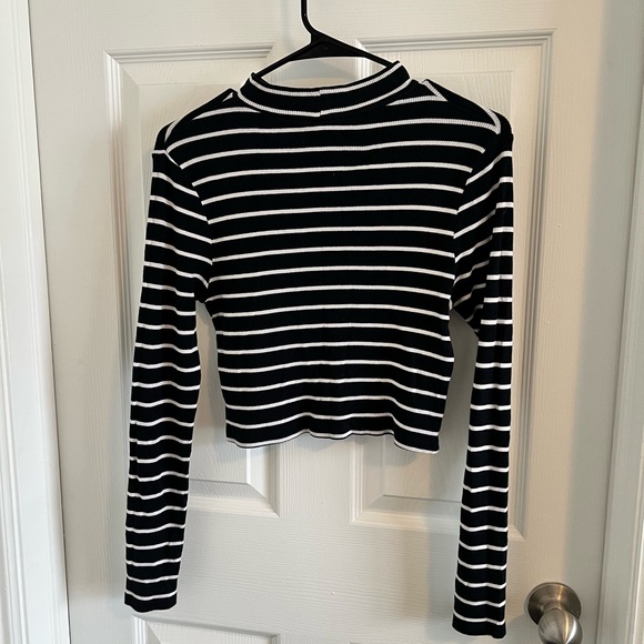 Striped Black and White Women's Top - Picture 3 of 3